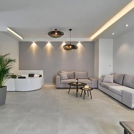 El Platanias Villa *